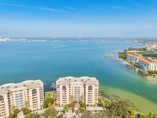$830,000 | 4991 Bacopa Lane South, Unit 502, St. Petersburg, FL 33715