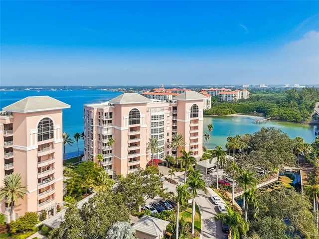$830,000 | 4991 Bacopa Lane South, Unit 502, St. Petersburg, FL 33715
