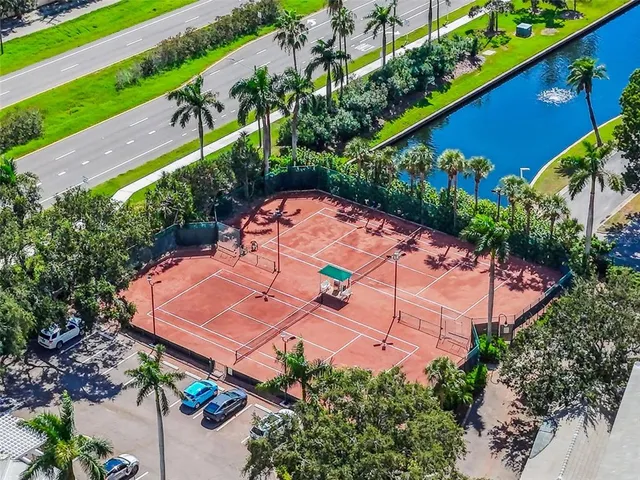 $830,000 | 4991 Bacopa Lane South, Unit 502, St. Petersburg, FL 33715