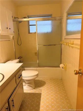 $2,100 | 2417 Northwest Holiday Court, Stuart, FL 34994