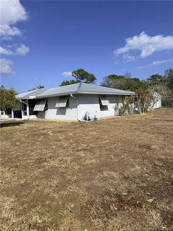 $2,100 | 2417 Northwest Holiday Court, Stuart, FL 34994