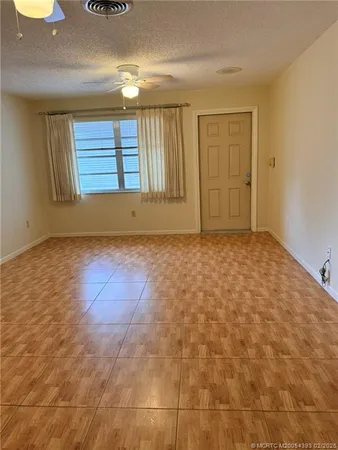 $2,100 | 2417 Northwest Holiday Court, Stuart, FL 34994