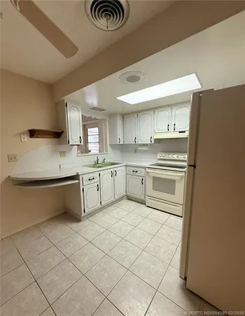 $2,100 | 2417 Northwest Holiday Court, Stuart, FL 34994