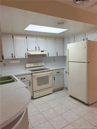 $2,100 | 2417 Northwest Holiday Court, Stuart, FL 34994