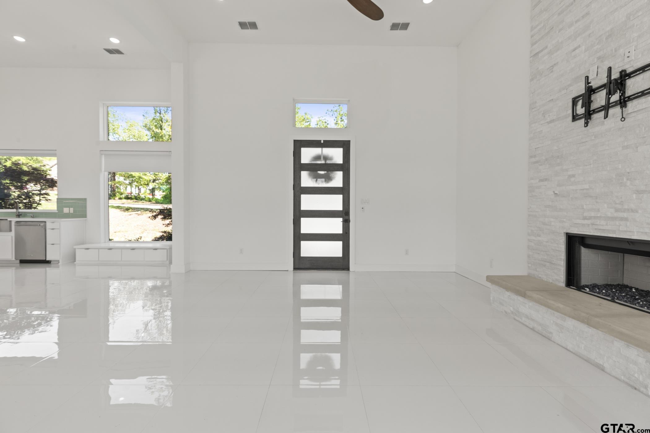 2854 J J.Cupit Court Tyler, TX 75709 - Photo 20 of 48 a view of an empty room and window