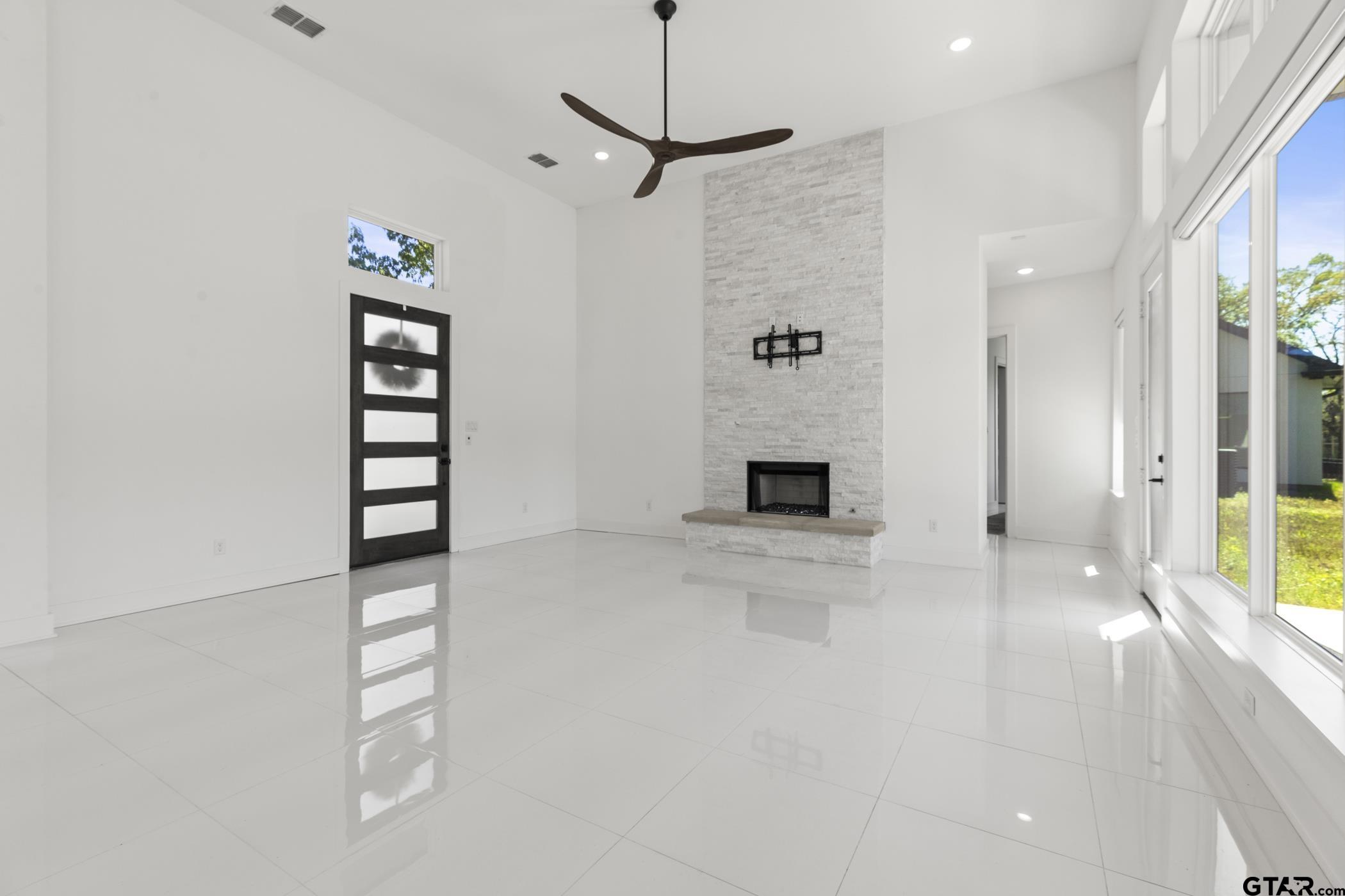 2854 J J.Cupit Court Tyler, TX 75709 - Photo 21 of 48 a view of empty room with a ceiling fan