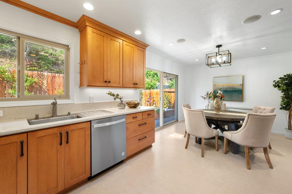 1124 Banyan Way Pacifica, CA 94044 - Photo 16 of 45