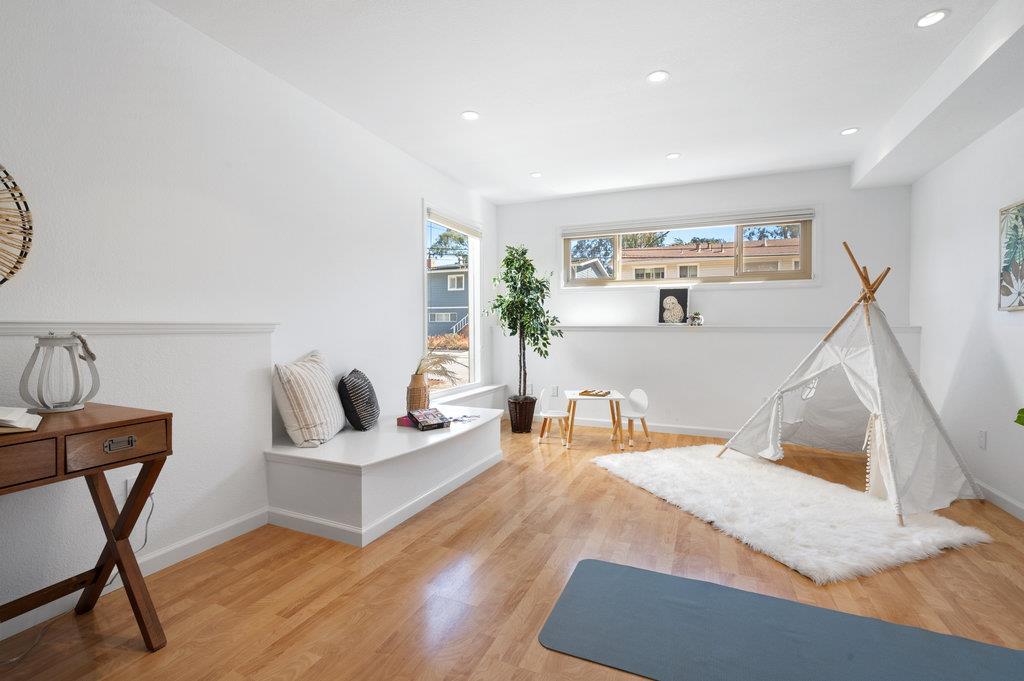 1124 Banyan Way Pacifica, CA 94044 - Photo 29 of 45