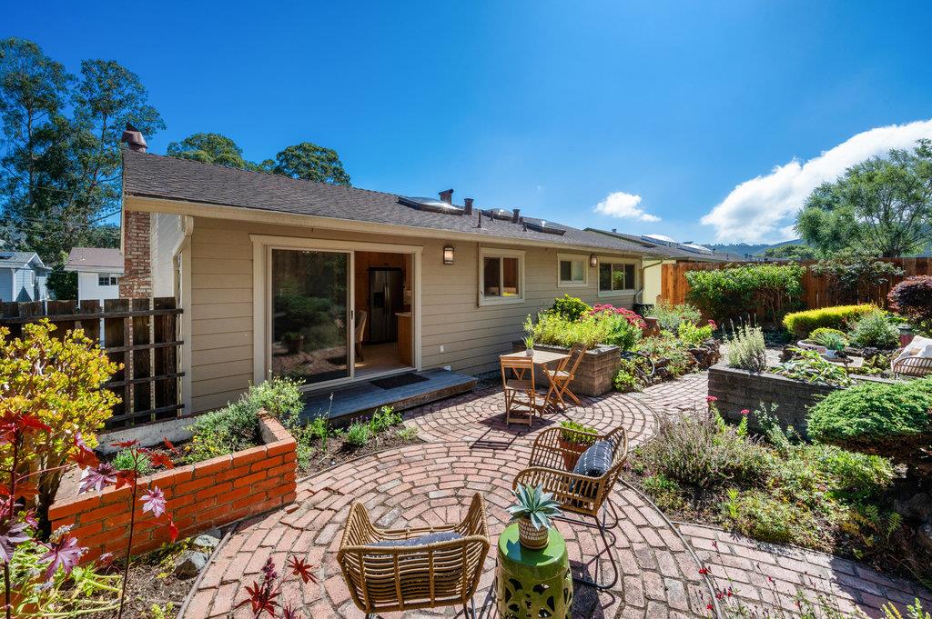 1124 Banyan Way Pacifica, CA 94044 - Photo 33 of 45