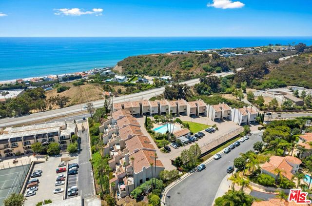 $6,000 | 23918 De Ville Way, Unit A, Malibu, CA 90265
