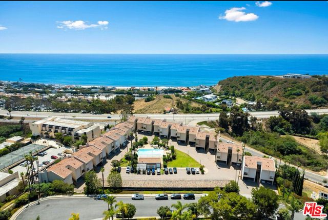 $6,000 | 23918 De Ville Way, Unit A, Malibu, CA 90265