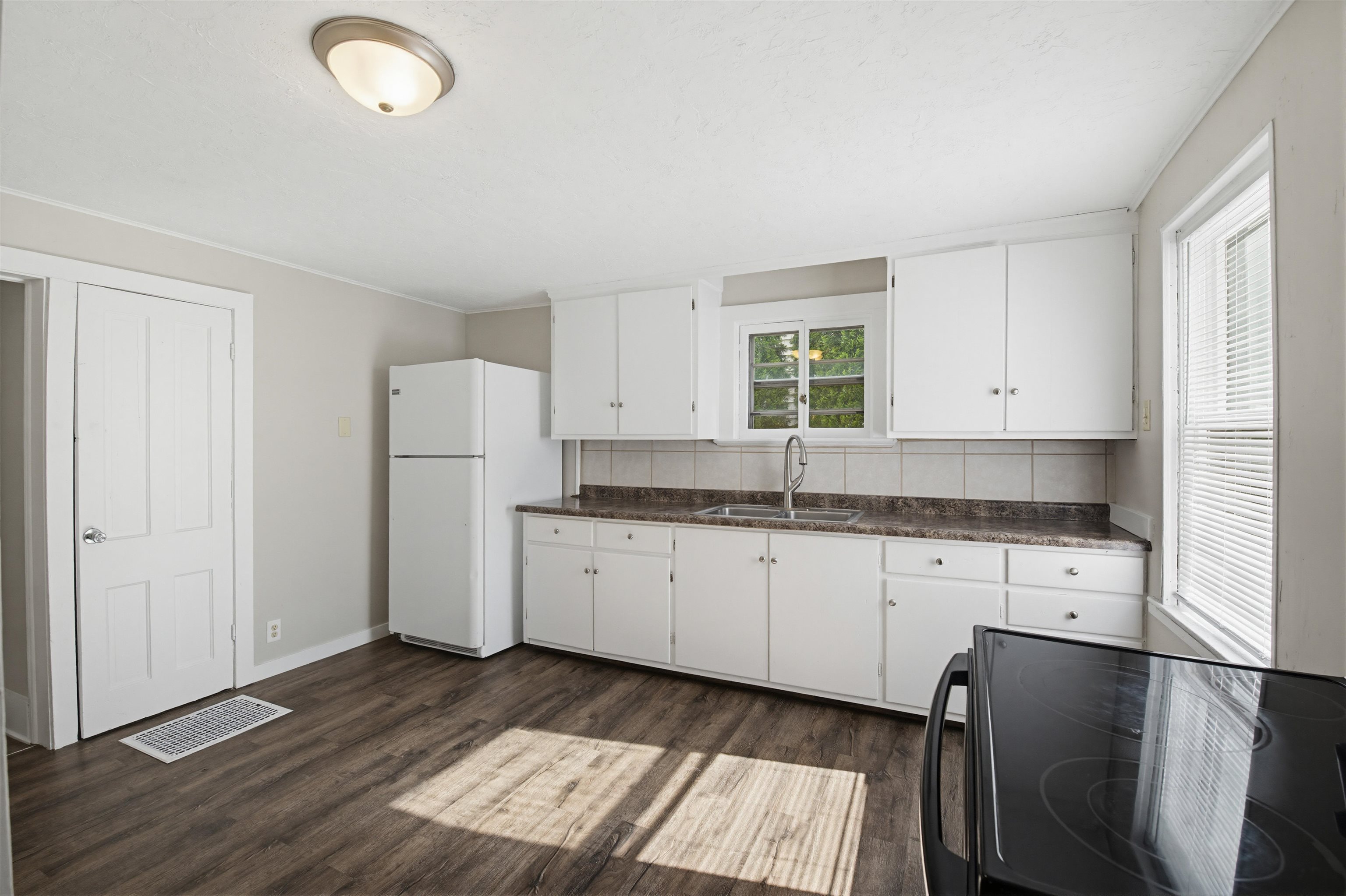 531 North Appleton Street Appleton, WI 54911 - Photo 10 of 19
