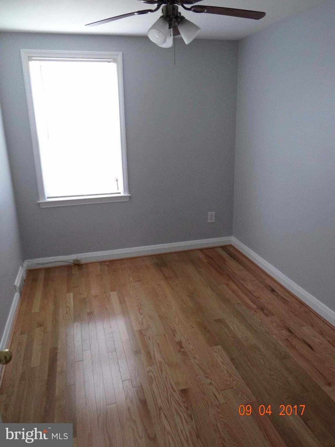 812 Stamford Road Baltimore, MD 21229 - Photo 14 of 28 Bedroom