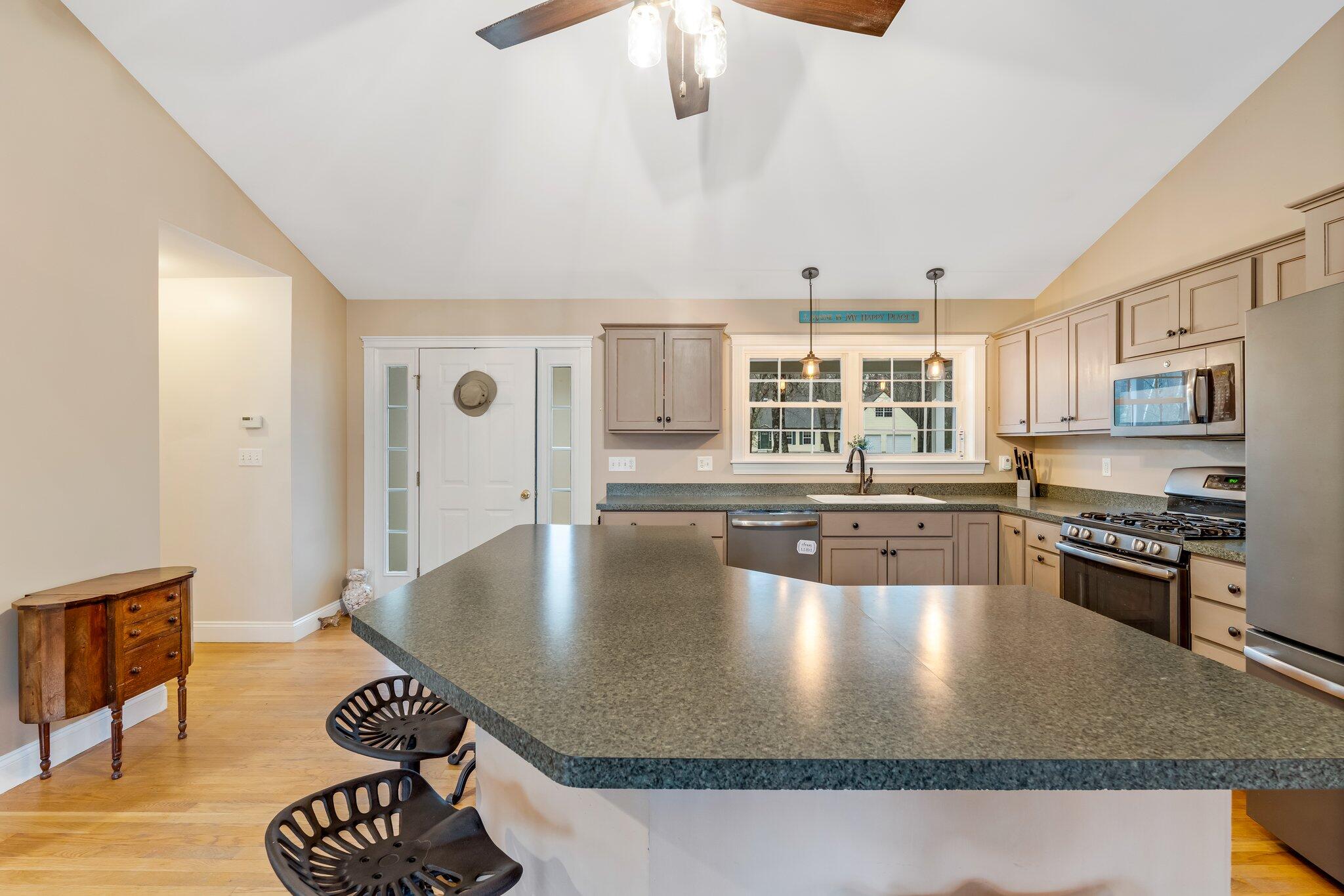 21 May Meadow Drive Gray, ME 04039 - Photo 6 of 50 Eat-In Kitchen