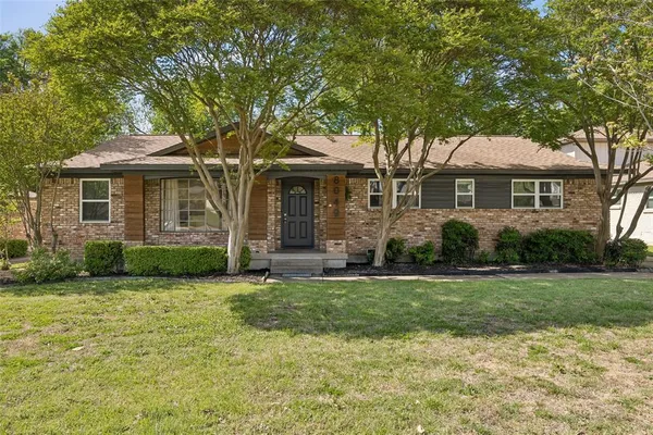 $399,500 | 8049 Woodhue Road, Dallas, TX 75228