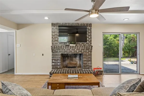$399,500 | 8049 Woodhue Road, Dallas, TX 75228