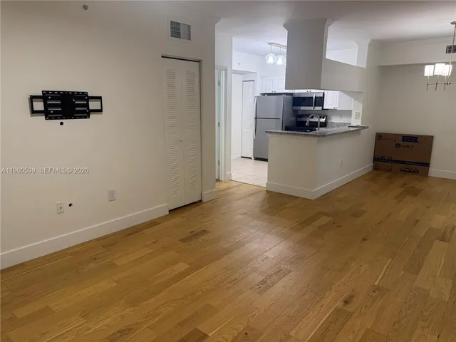 $2,900 | 17150 North Bay Road, Unit 2321, Sunny Isles Beach, FL 33160