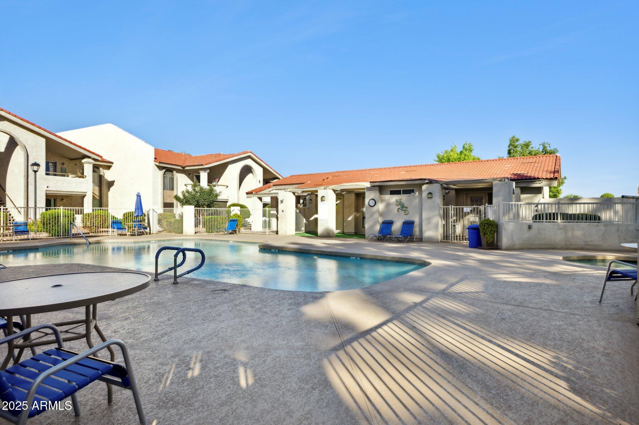 20-web-or-mls-10610-s-48th-st-2016