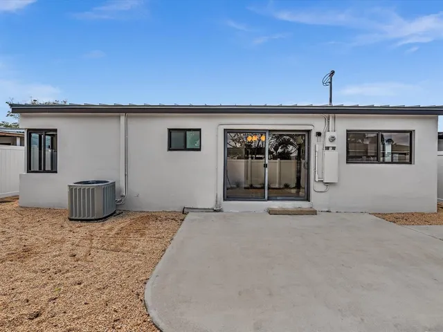 $3,300 | 5408 Northeast 3rd Ter., Fort Lauderdale, FL 33334