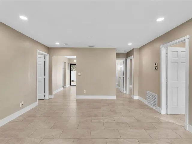 $3,300 | 5408 Northeast 3rd Ter., Fort Lauderdale, FL 33334