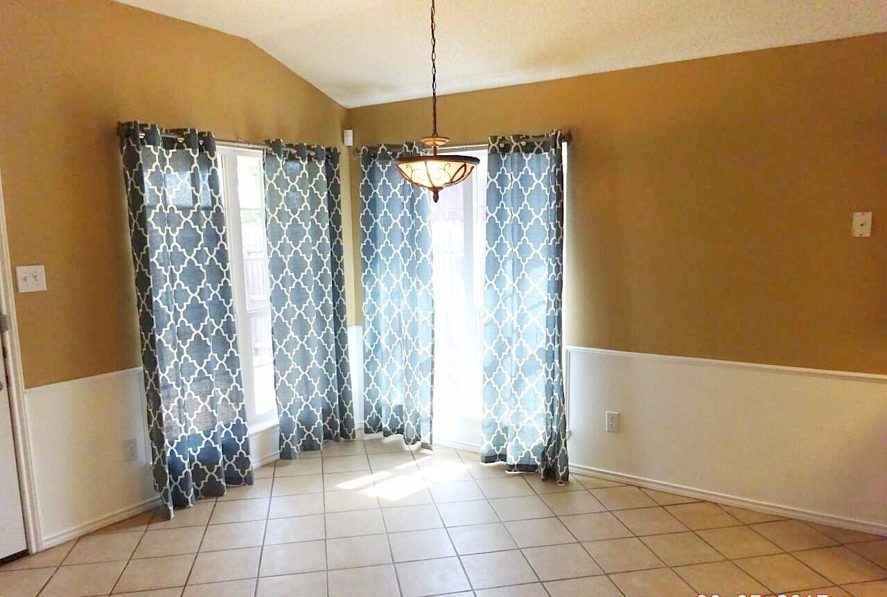 1618 75th Street Lubbock, TX 79423 - Photo 4 of 9 6