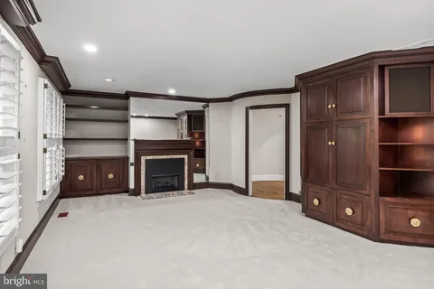 $975,000 | 465 Windrow Clusters Drive, Moorestown, NJ 08057