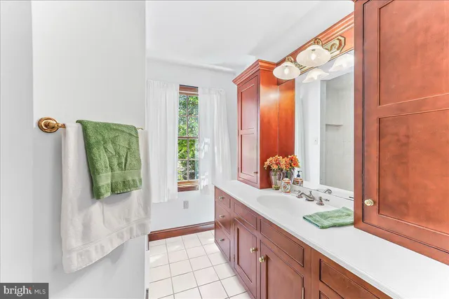 $625,000 | 72 East Highland Road, Parkesburg, PA 19365