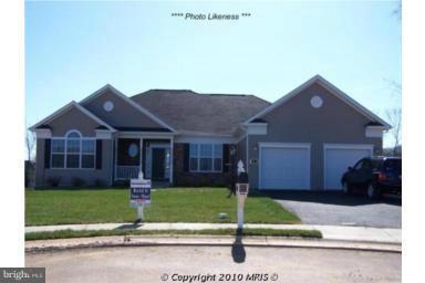 5307 Renn Road Frederick, MD 21703 - Photo 3 of 6 a front view of house with yard and green space