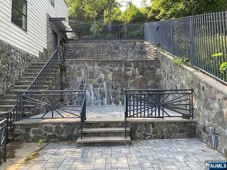 9009 Riverside Place, Unit 2 North Bergen, NJ 07047 - Photo 12 of 14