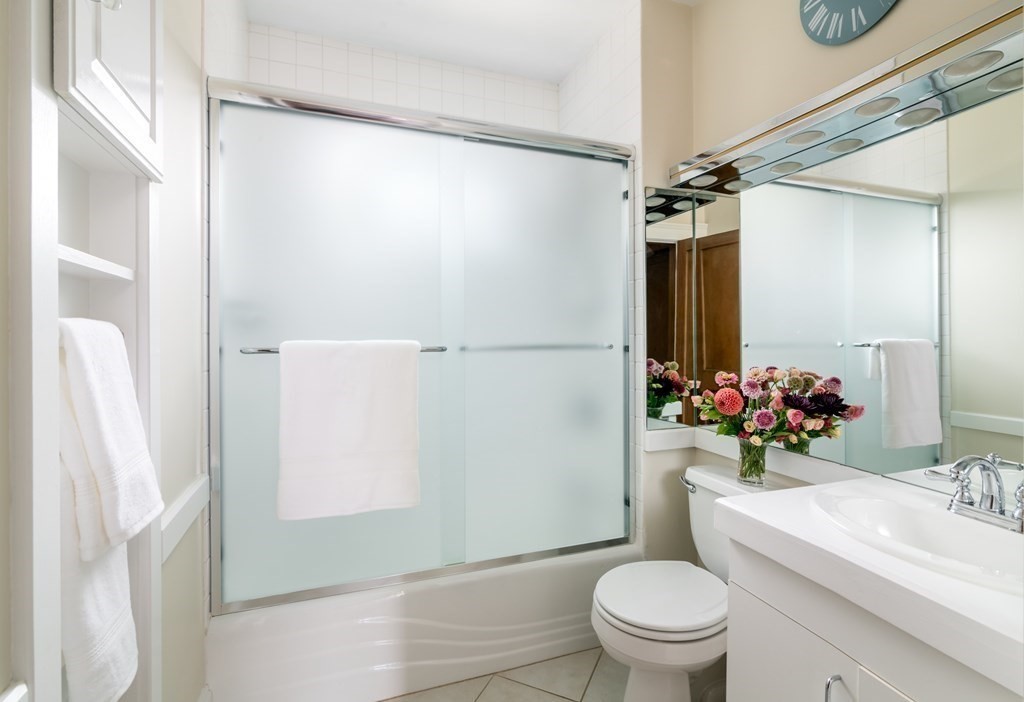 15 Thurston Road Watertown, MA 02472 - Photo 17 of 25 Gallery Image 17