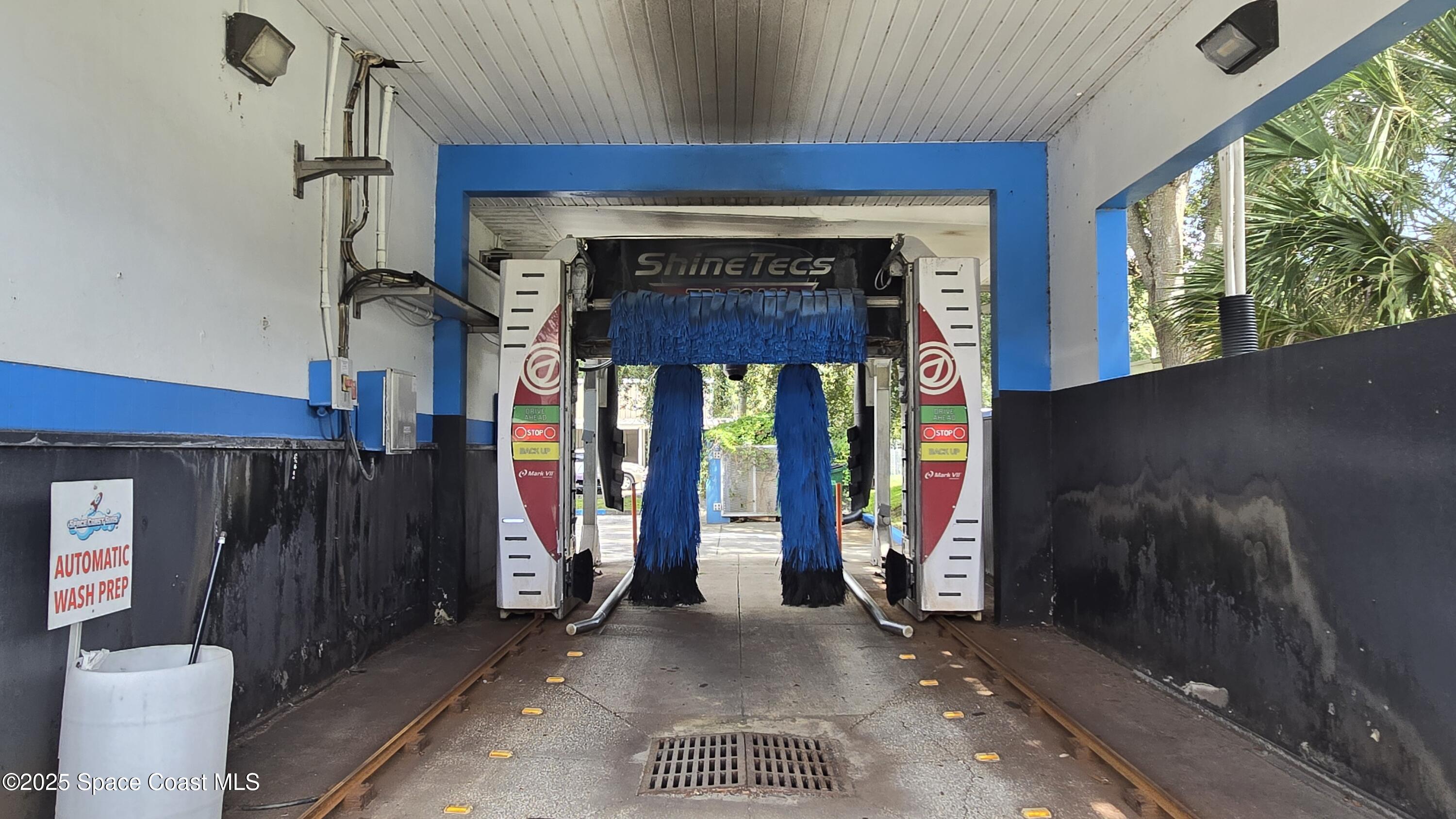 745 South Wickham Road West Melbourne, FL 32904 - Photo 15 of 67 2025-09-21 14.23.30