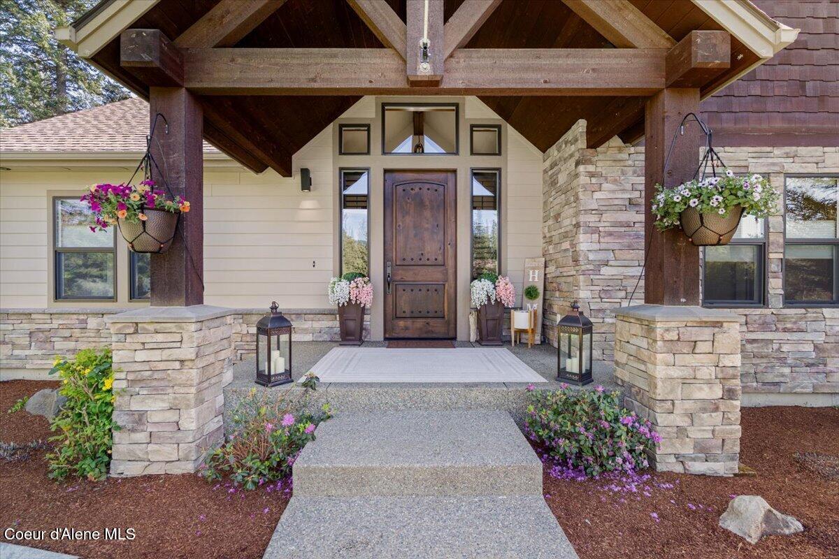 13434 North Abeja Road Rathdrum, ID 83858 - Photo 8 of 80 09-Front Entrance