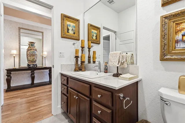 $509,900 | 133 East Tyler Court, Visalia, CA 93291