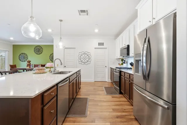 $509,900 | 133 East Tyler Court, Visalia, CA 93291