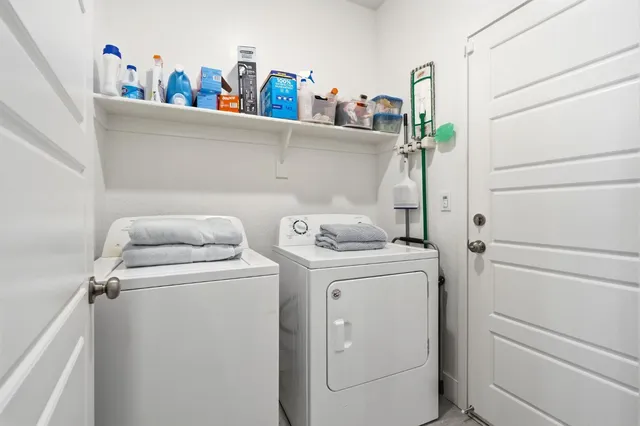 $509,900 | 133 East Tyler Court, Visalia, CA 93291