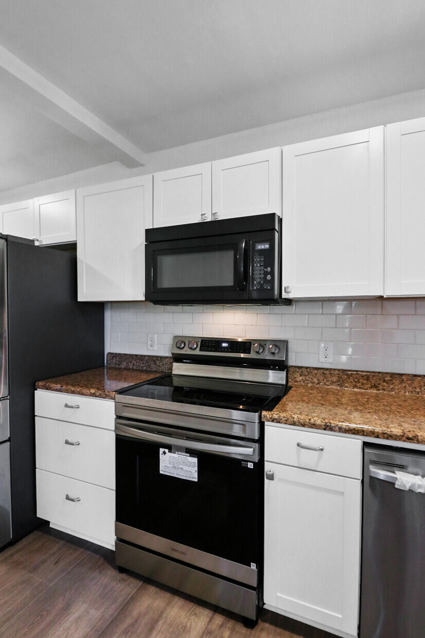 2635 Ranger Drive North Charleston, SC 29405 - Photo 16 of 37 16__MG_5105_mls