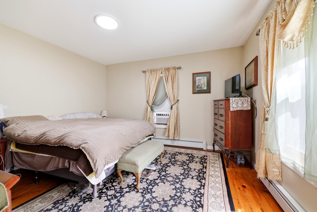 151 Bowdoin Street Springfield, MA 01109 - Photo 18 of 38