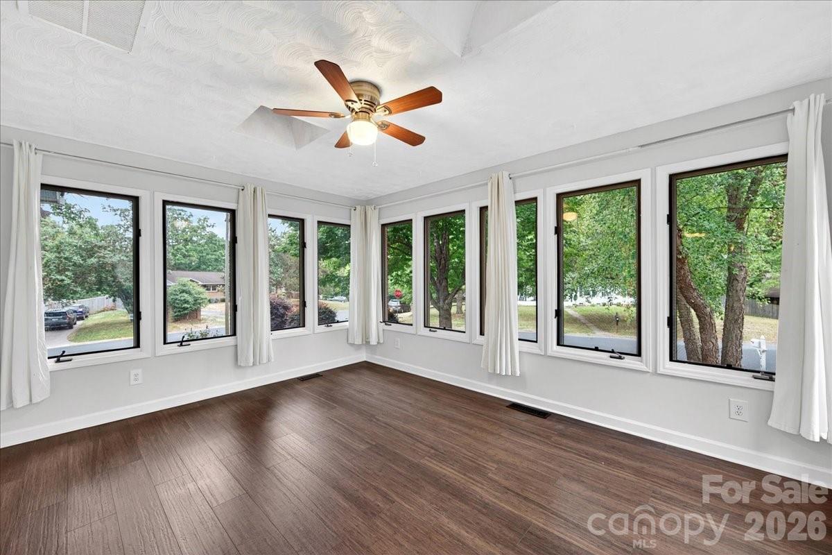 6219 Welford Road Charlotte, NC 28211 - Photo 13 of 48 Gallery Image 13