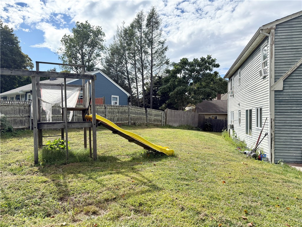 13 Willow Road Smithfield, RI 02828 - Photo 5 of 5