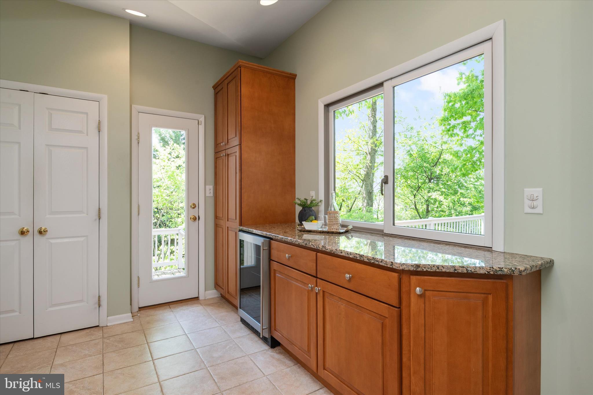 267 Rugby Court Arnold, MD 21012 - Photo 21 of 55 Bar Area off Kitchen in Mudroom