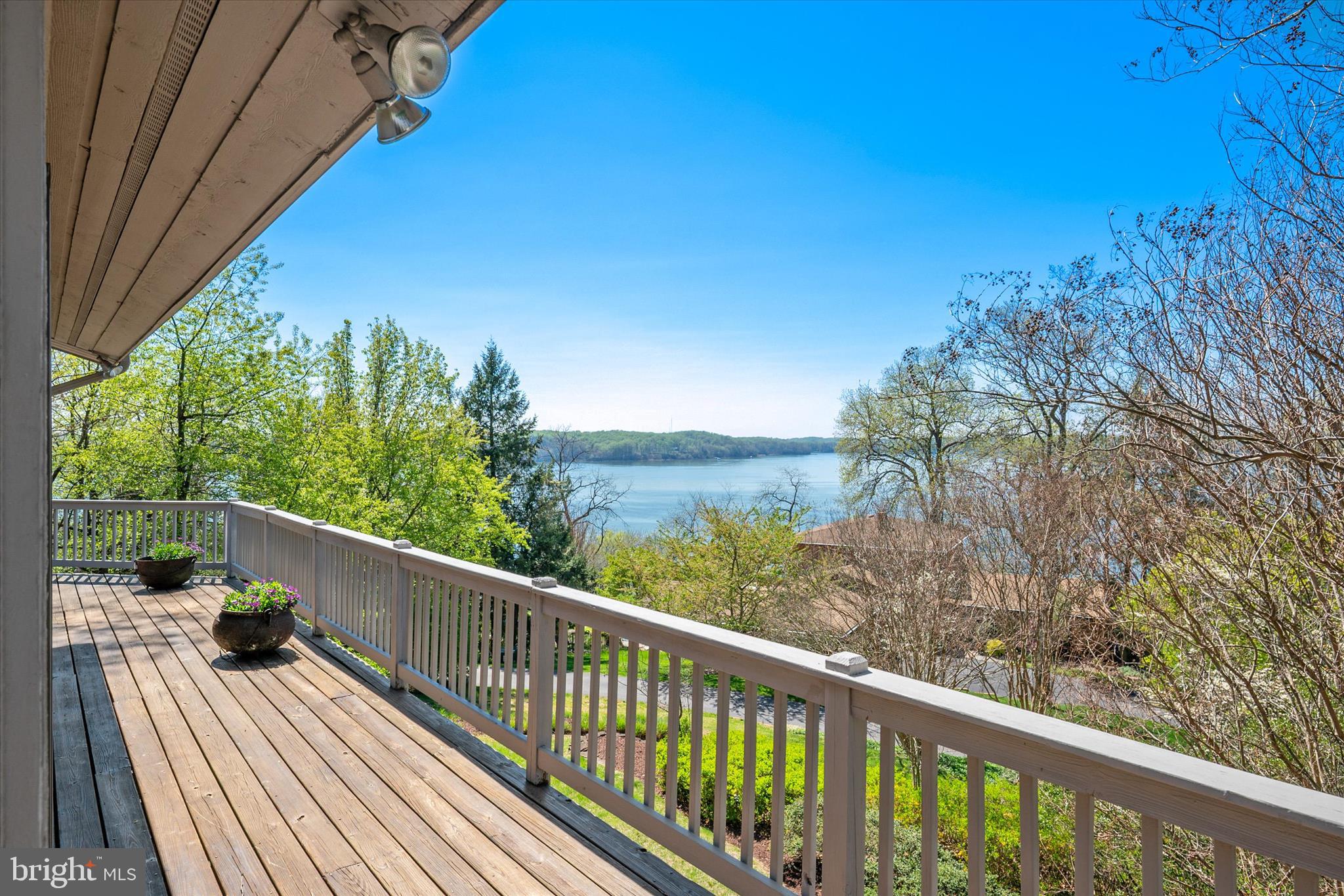 267 Rugby Court Arnold, MD 21012 - Photo 38 of 55 Upper Level Deck Overlooking the Severn