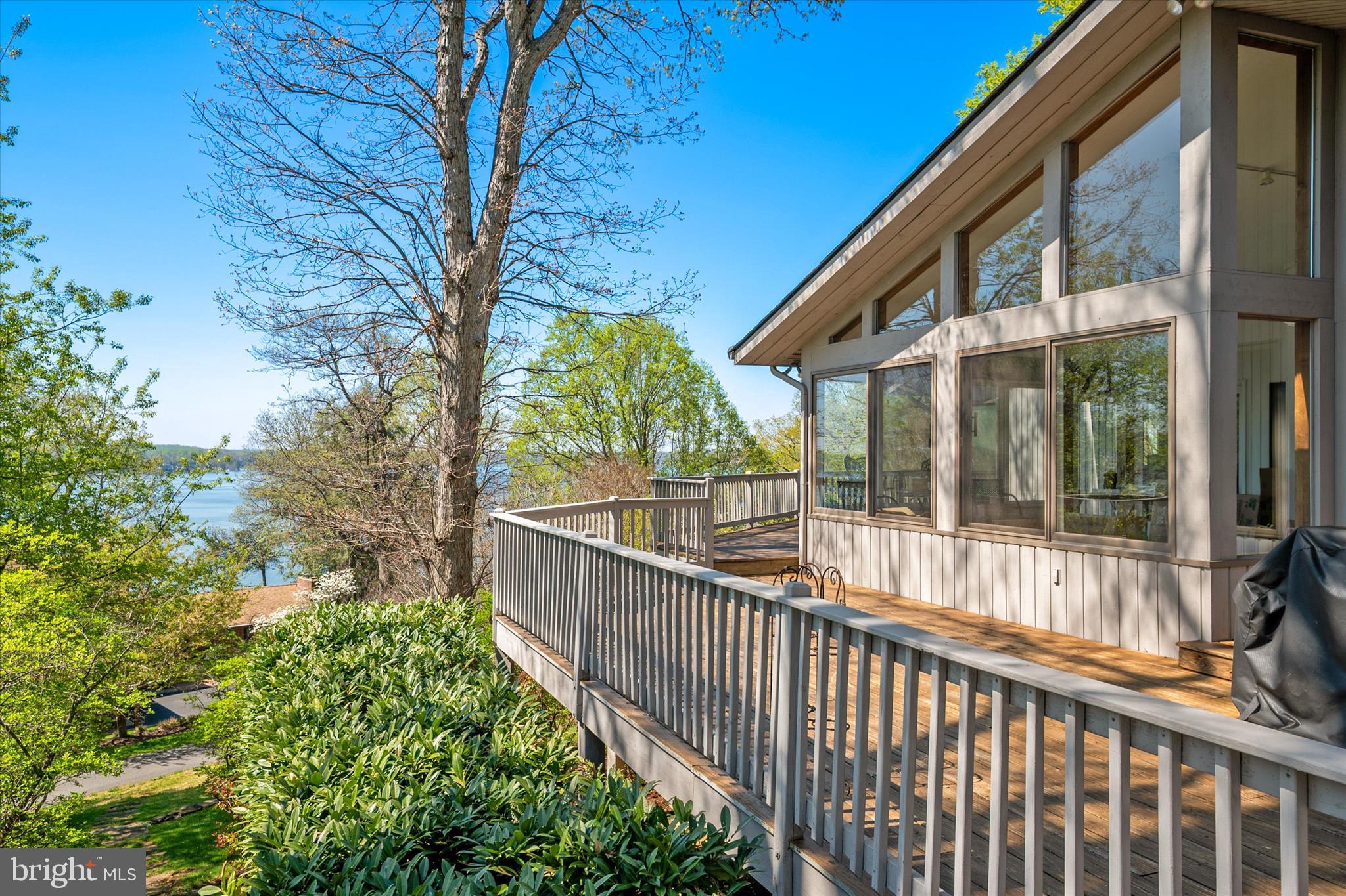 267 Rugby Court Arnold, MD 21012 - Photo 4 of 55 Californian Contemporary Overlooking the Severn