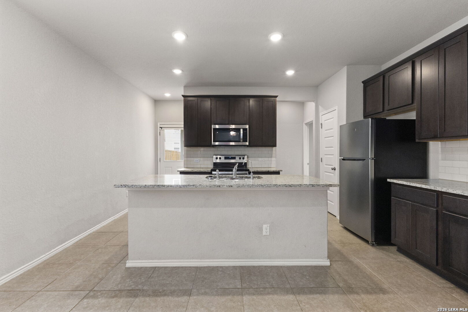 10019 Rancho Real Road San Antonio, TX 78224 - Photo 6 of 17