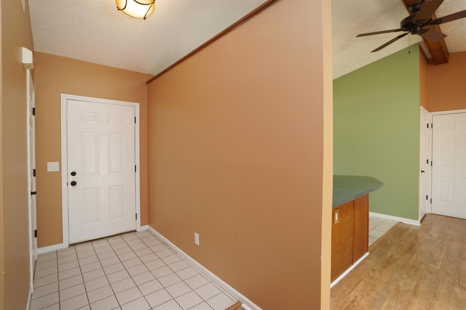 9149 Brehm Road Cincinnati, OH 45252 - Photo 4 of 39 Gallery Image 4