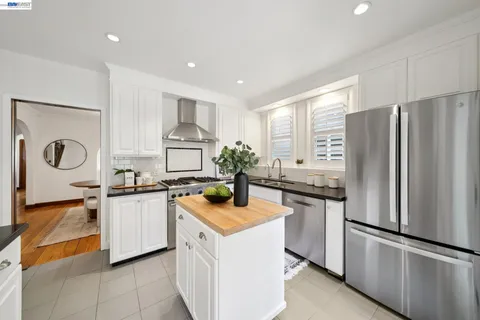 $1,060,000 | 523 Pala Avenue, San Leandro, CA 94577