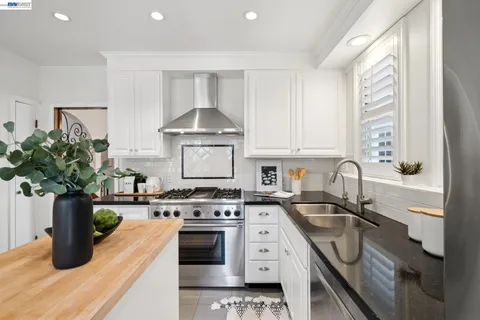 $1,060,000 | 523 Pala Avenue, San Leandro, CA 94577