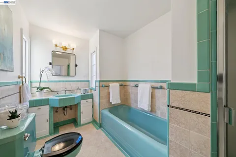 $1,060,000 | 523 Pala Avenue, San Leandro, CA 94577