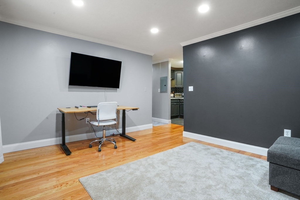 9 Appleton Street, Unit 208 Boston, MA 02116 - Photo 4 of 16