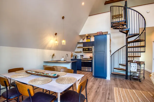 $979,000 | 2 Rachel Lane, Rangeley, ME 04970