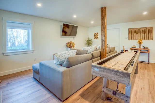 $979,000 | 2 Rachel Lane, Rangeley, ME 04970